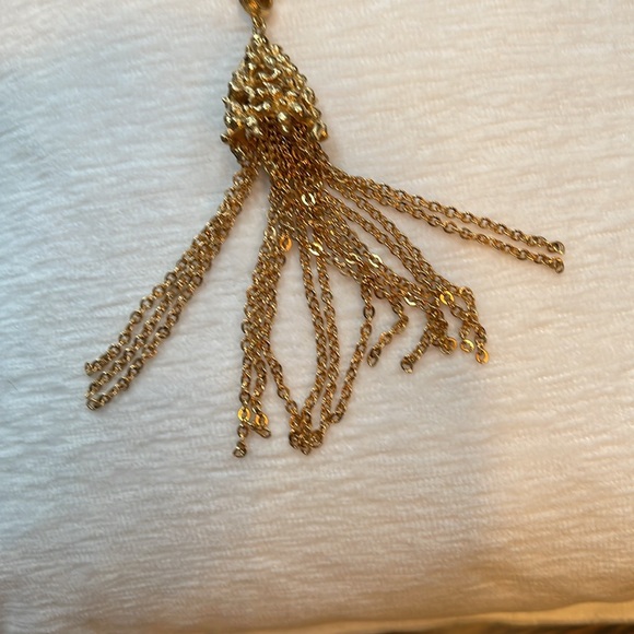 Vintage from late 60s early 70s Monet tassel necklace gold tone/new condition28” - Picture 7 of 14